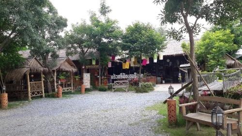 Sisatchanalai Heritage & Resort