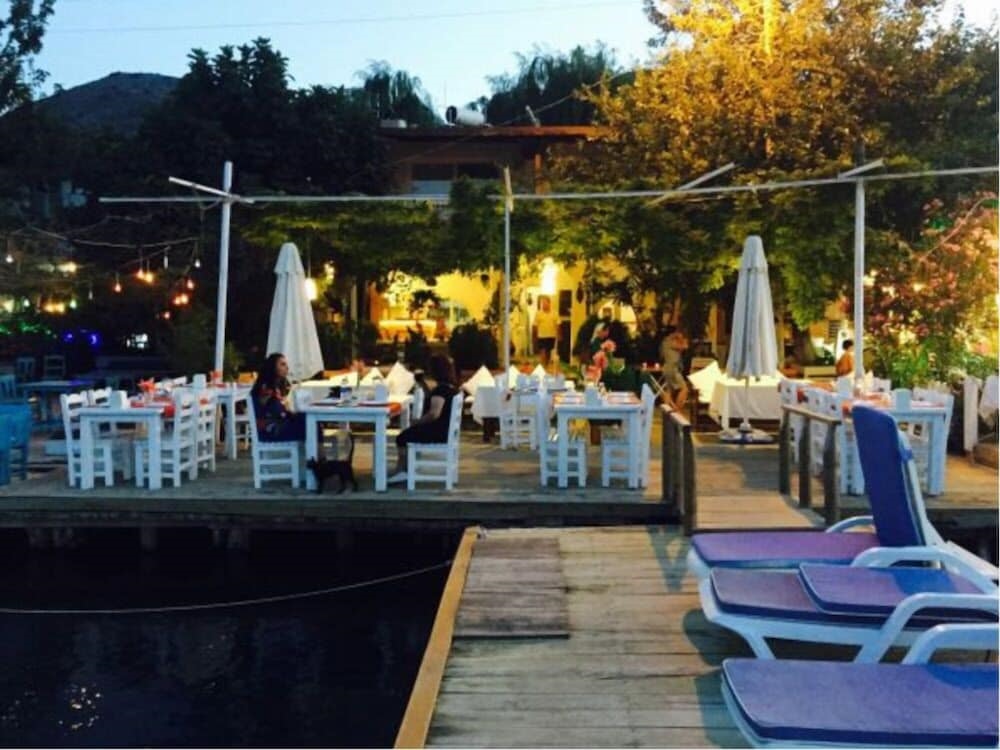 Dantel Restaurant & Pension