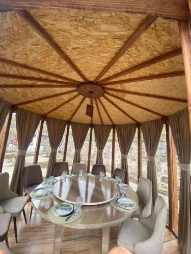 AVAGYAN'S Hotel - Restaurant