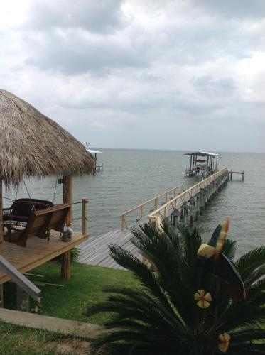 Come Friday Cottages On The Bay