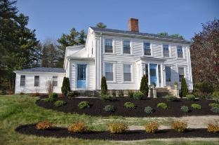 2 River Road Inn & Cottages