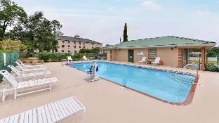 Magnuson Hotel Wildwood Inn