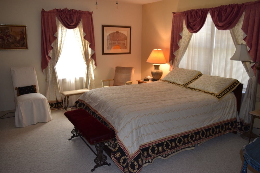 Pheasant Country Inn Bed & Breakfast