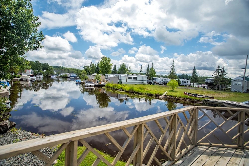 Deer Lake RV Resort And Campground