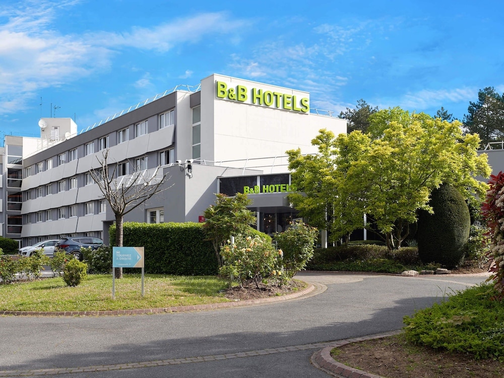 B&B HOTEL Cergy Port
