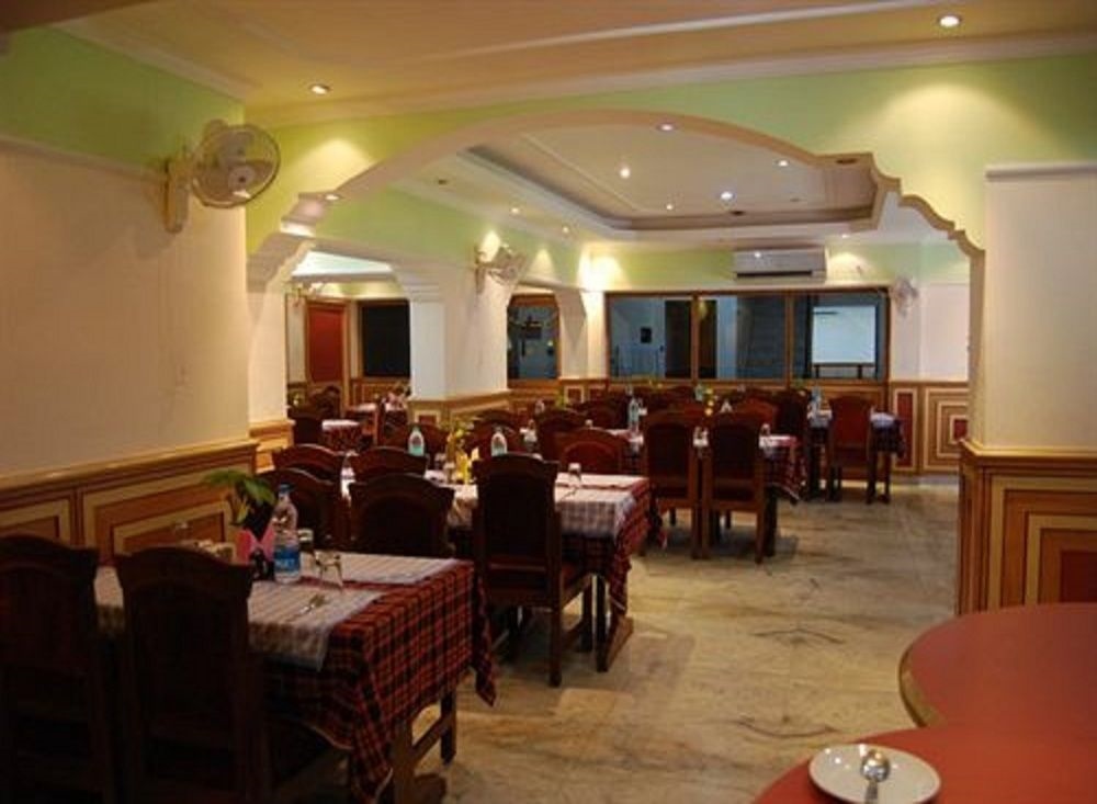 Hotel Delta International