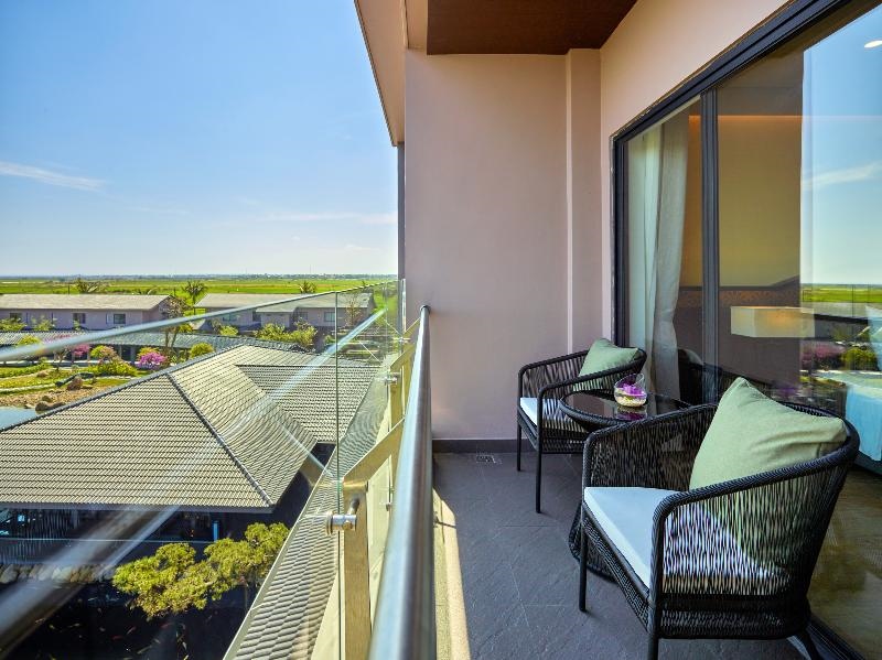 KOBI Onsen Resort Hue