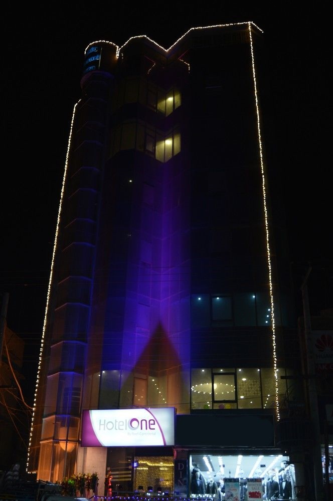 Hotel One Rahim Yar Khan Club Road