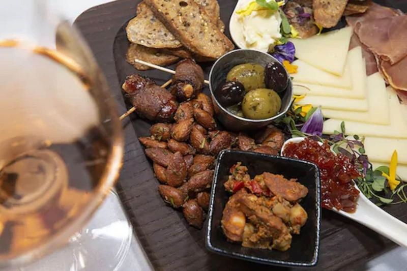 The Boulevard Inn & Bistro