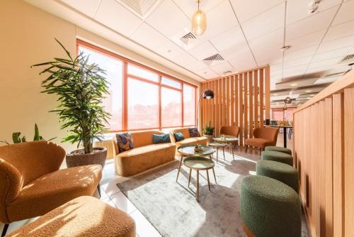 Mandarina Luxembourg Airport Hotel