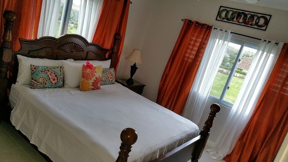 Fern Court Apartment With Oceanic View