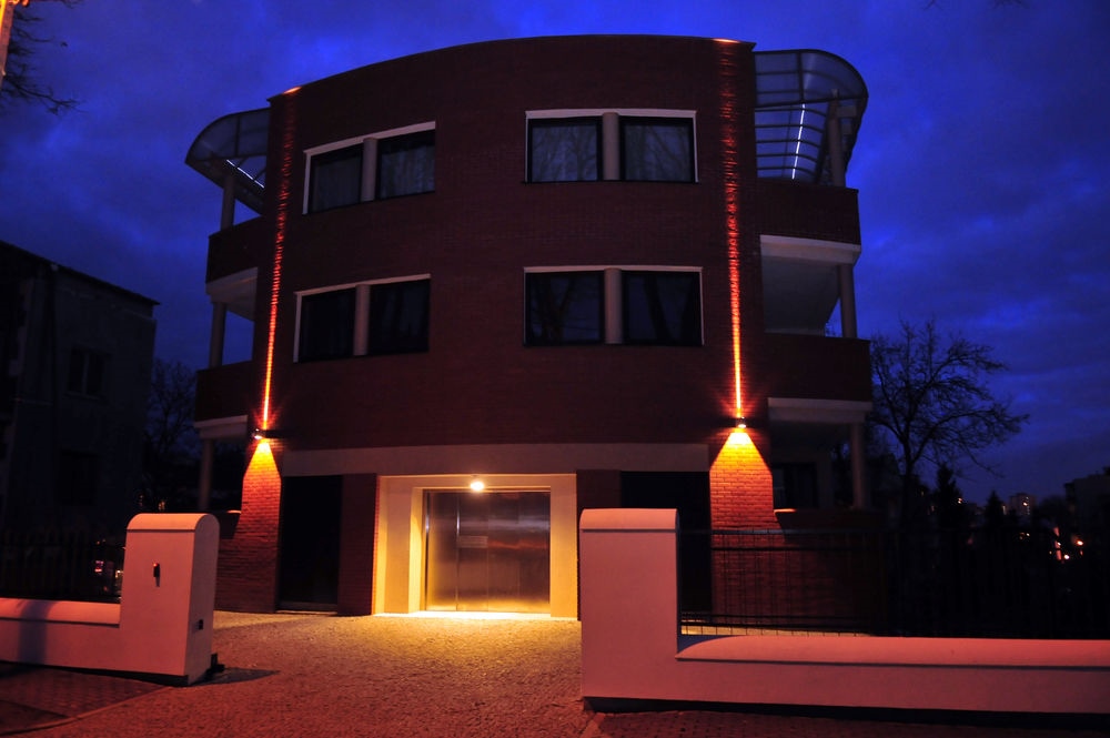 Art Residence Apartments