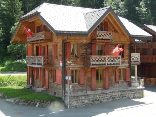Chalet Suisse