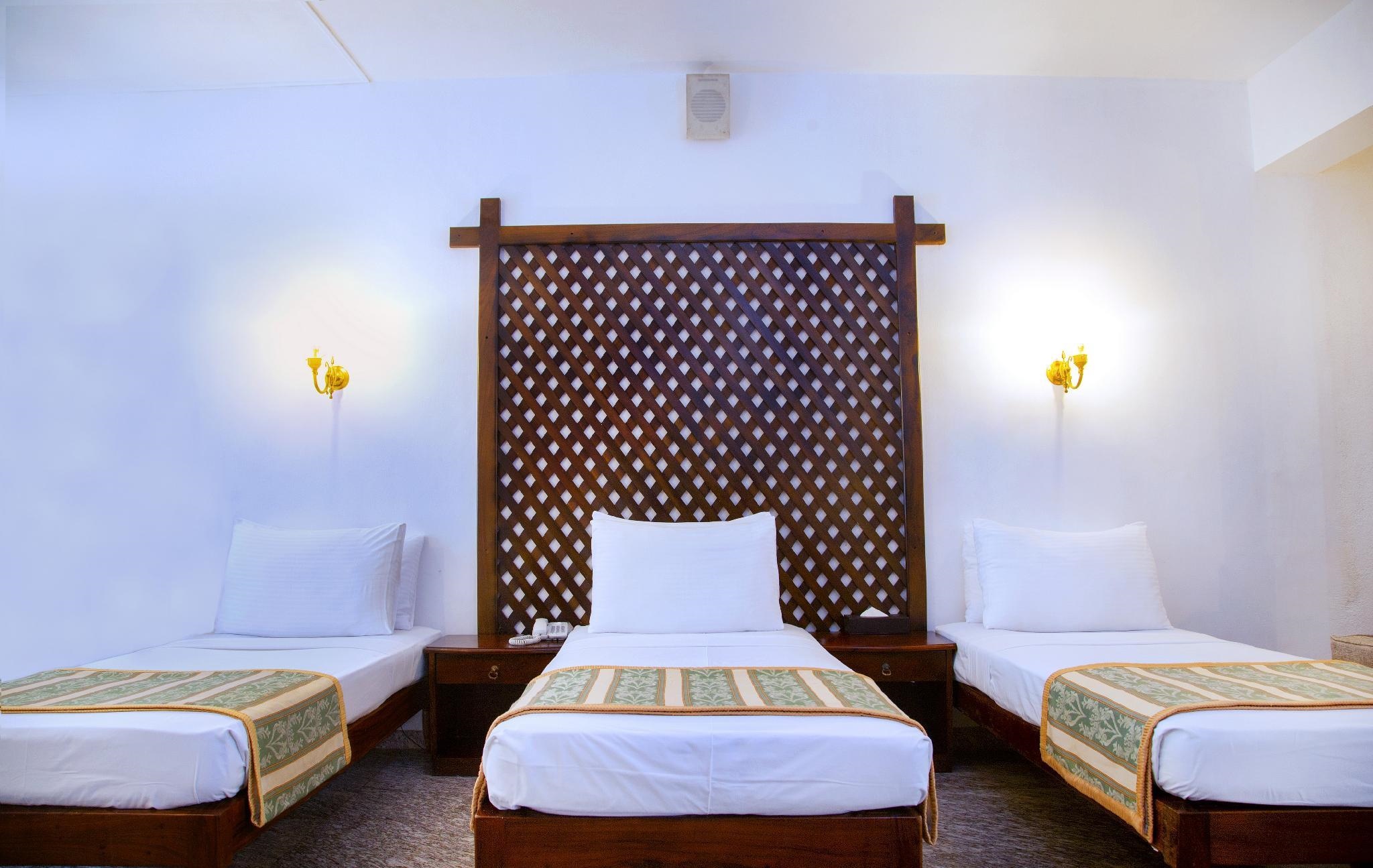 Palms, Mount Lavinia