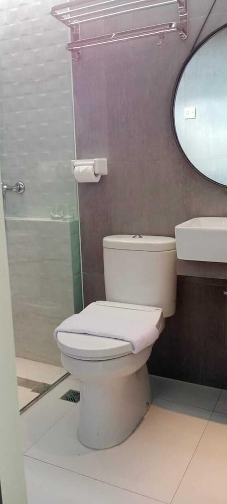 Front One Harvest Hotel Wonosobo