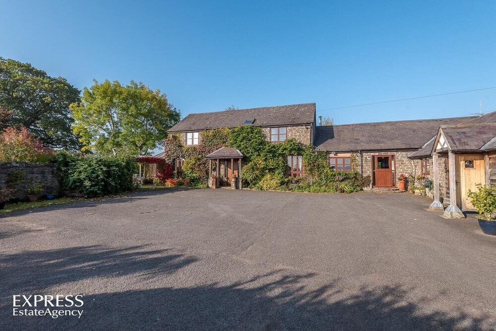 Highgrove Barns