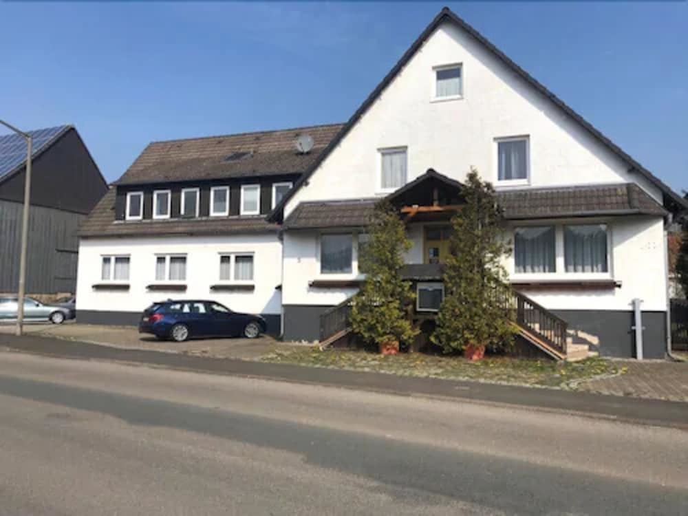 Pension A44 Niederelsungen