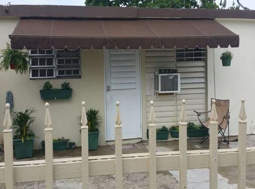 Karmen Apts Caguas Studio