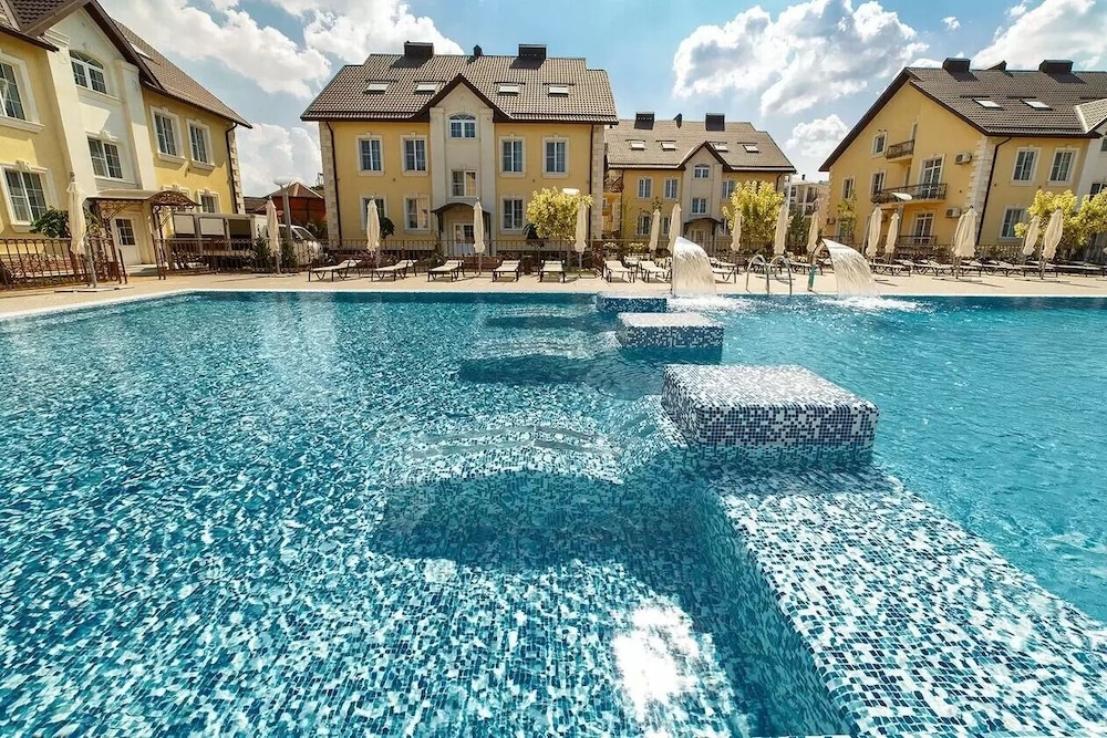 Alean Family Hotel Usadba