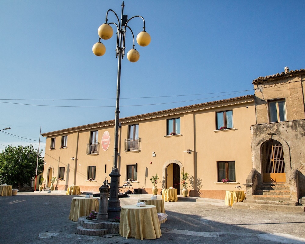 Fontanella Hotel