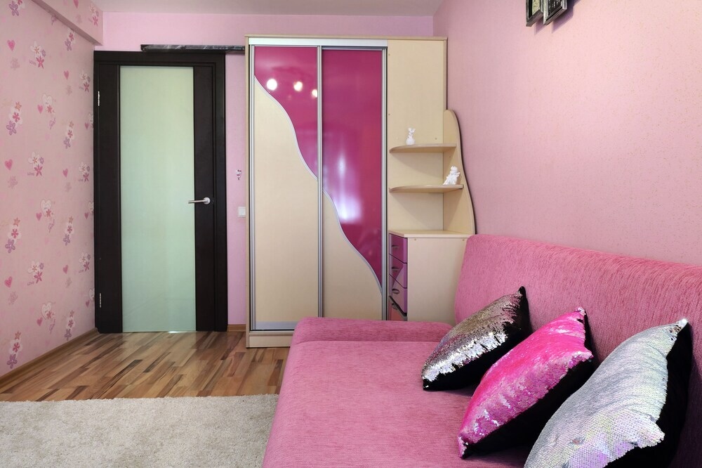 PaulMarie Apartments on Chkalova