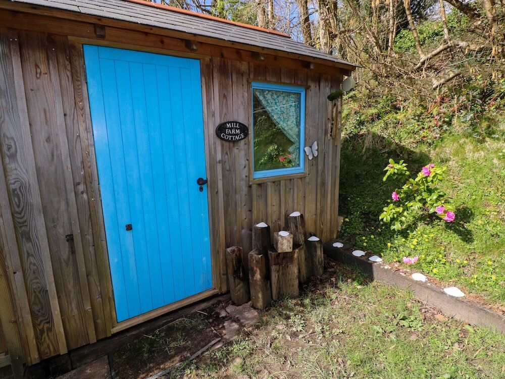 1 Mill Farm Cottages