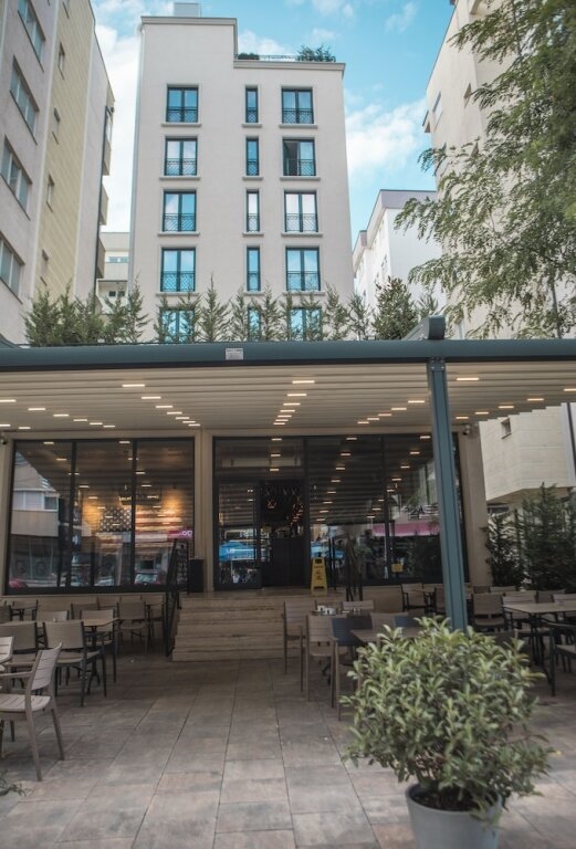 Hotel Qama