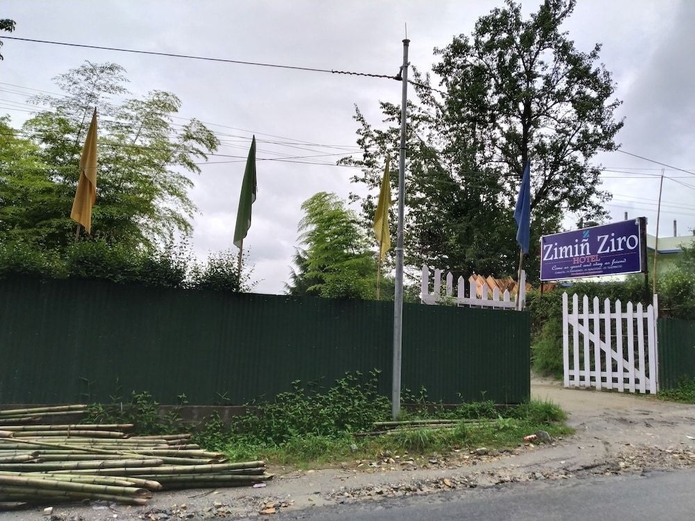 Hotel Zimin Ziro