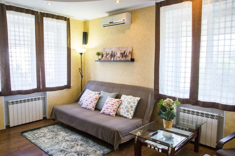 Apartment At Omsk Historical Center