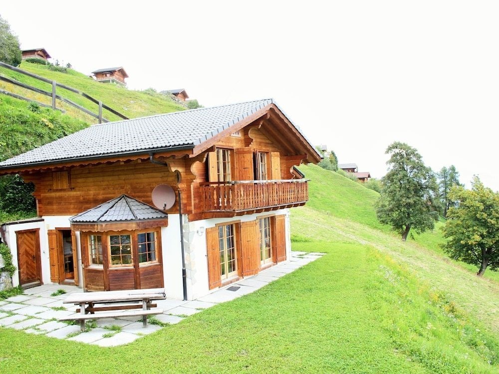 Chalet In Heremence With Sauna,Ski ,Whirlpool