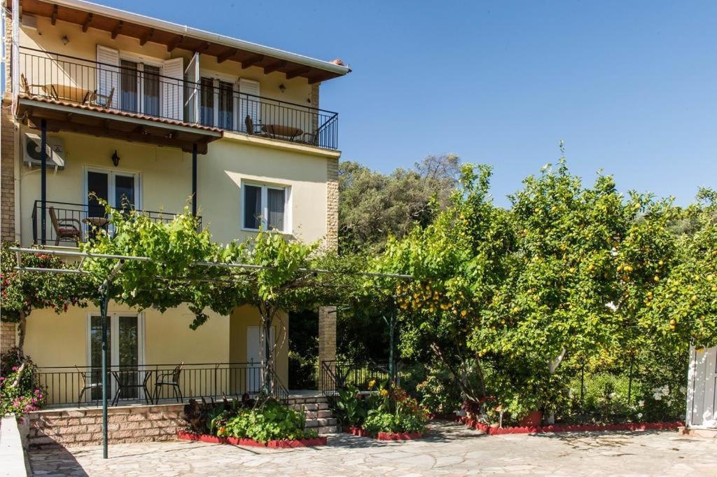 Kefalas Apartments