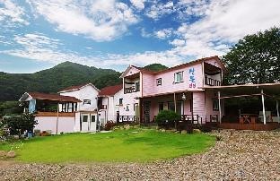 Cheongdo Mountains Bed and Breakfast