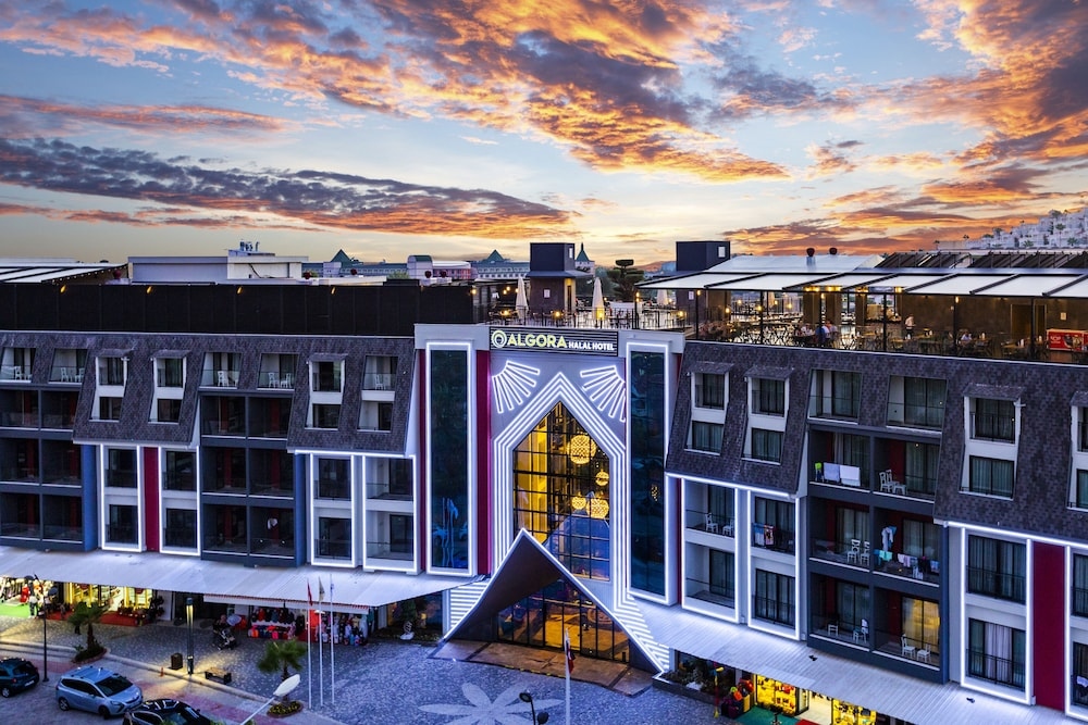 Algora Halal Hotel - All Inclusive