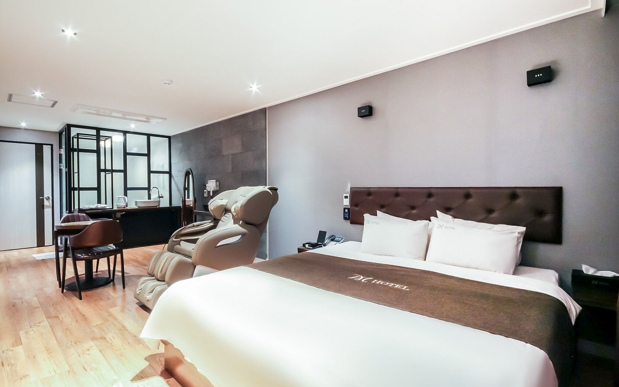 Gimje M Hotel Drive-In