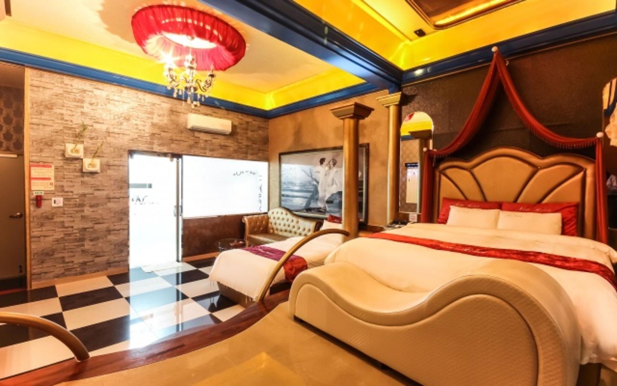 Muan New Drive In Hotel