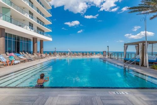 Private Ocean Condos - Hyde Beach Resort