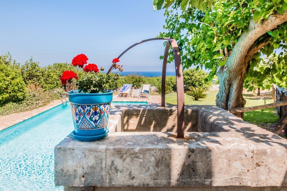 Authentic Sicilian Charm With Pool, Sea View, Parking & Wifi