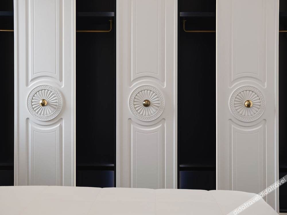 Cresanto Luxury Suites Adults Only 14