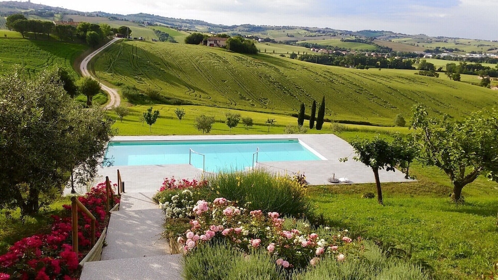 Family Villa, Pool And Country Side Views, Italy