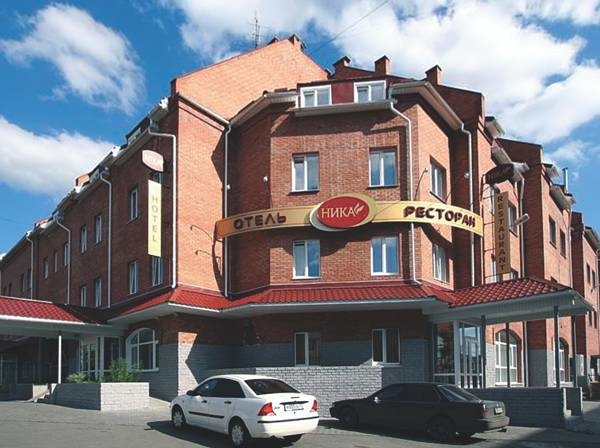 Cronwell Nika Center