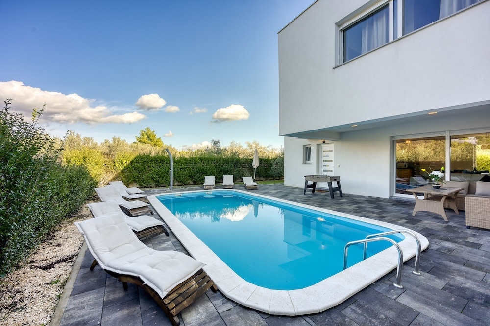 Amazing Pool & Relax Villa Loreta