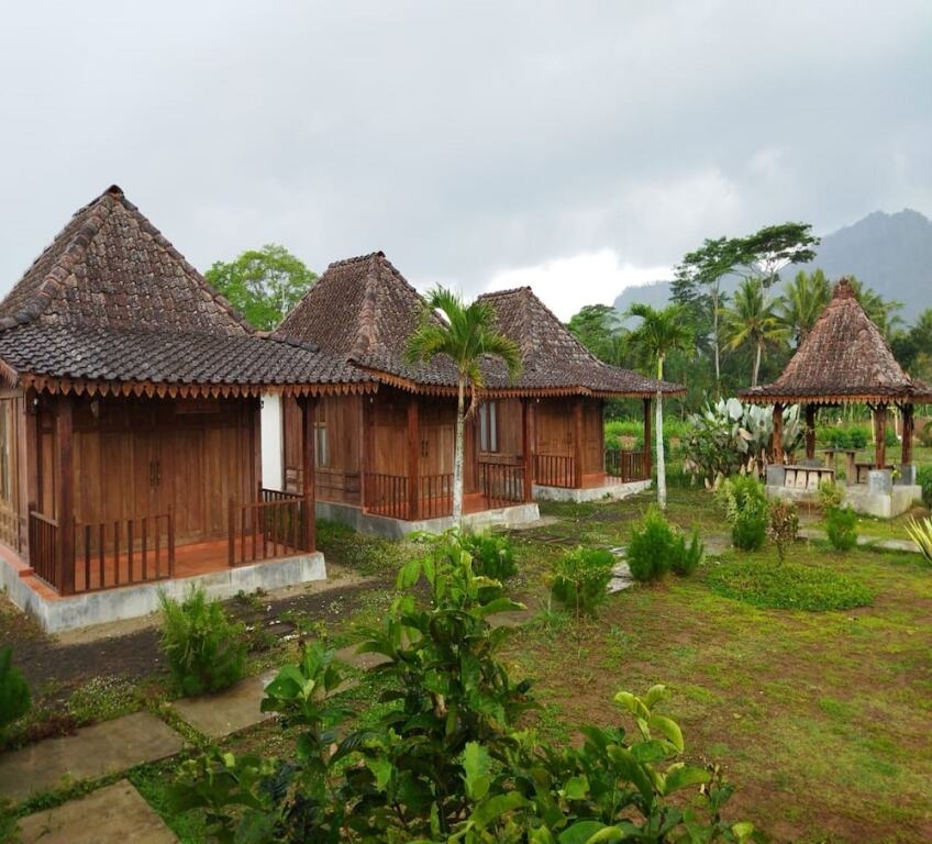 Borobudur Balkondes Menoreh
