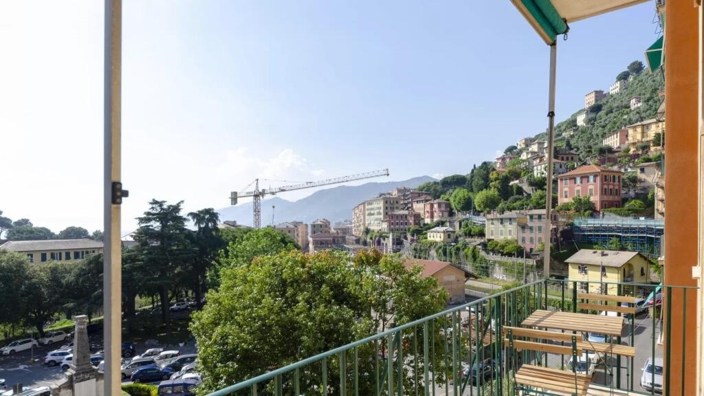 ALTIDO Charming 2-bed flat with terrace near the Beach