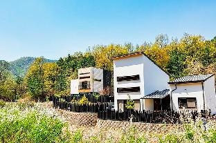 Cheongju Cheongnamdae Pool Villa