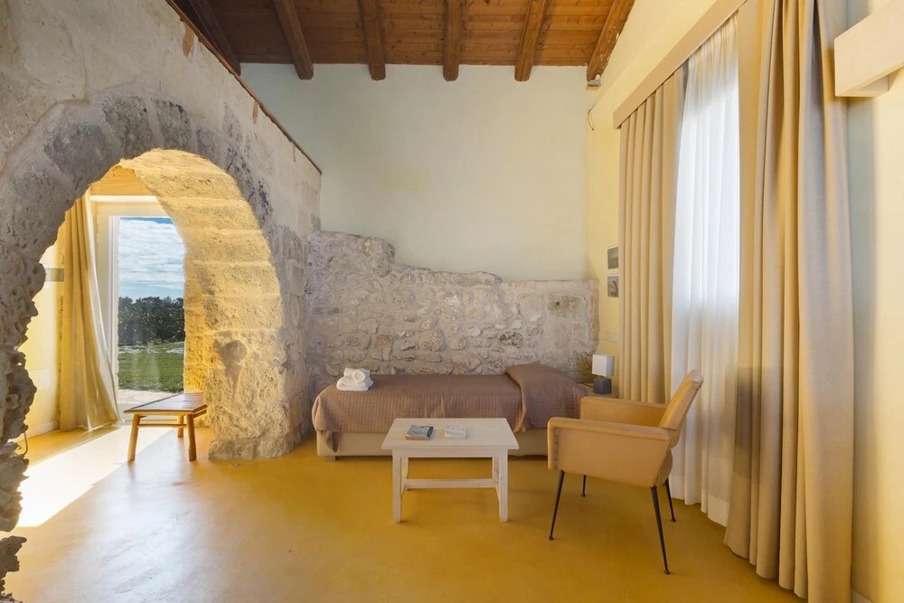 1891 Falcon Home Resort