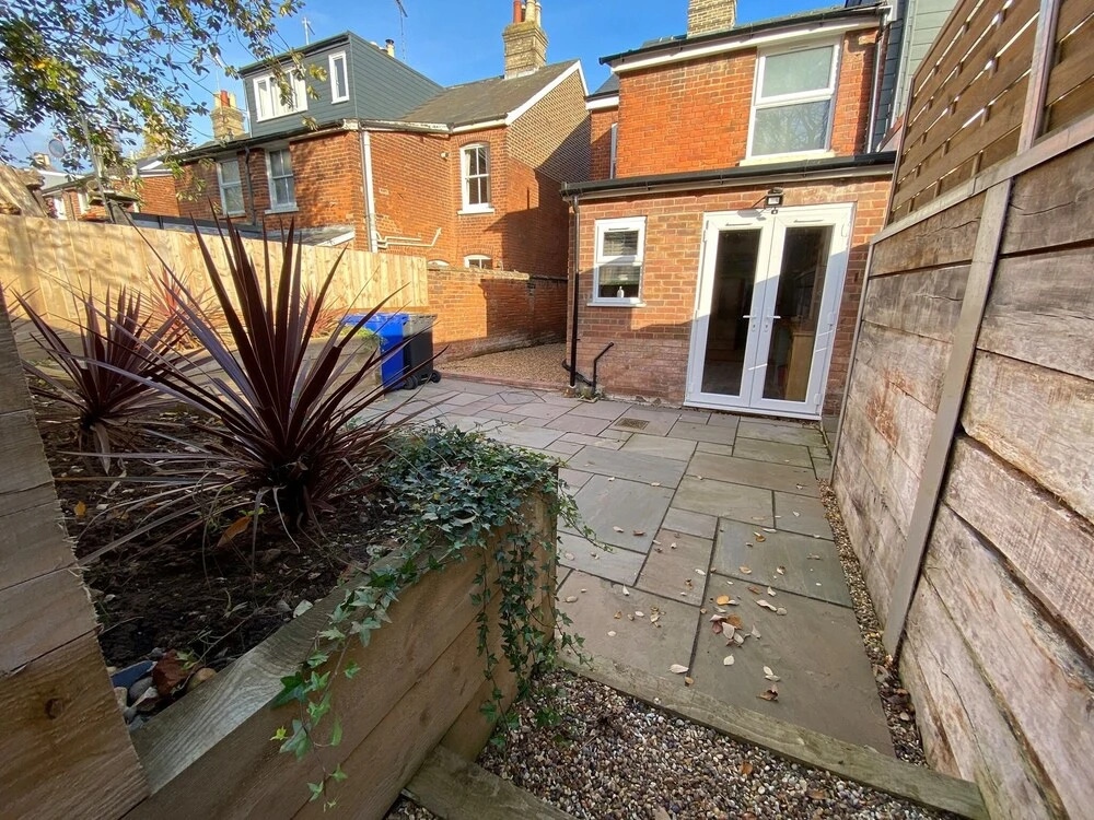 Luxurious Victorian Villa With Parking, Sleeps Six