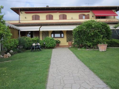 La Casa Gialla B & B
