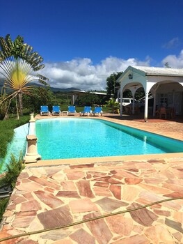 Villa Enchantée Avec Vue Sur Mer Et Piscine Au Carbet