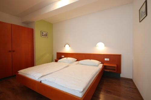 Hotel-Dörfler Garni