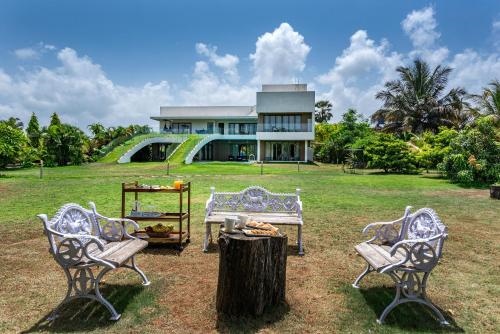 Saffronstays Gardenia, Alibaug
